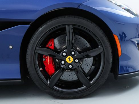 Certified 2019 Ferrari Portofino image 45