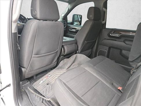 Used 2024 Chevrolet Silverado 2500 LT AWD/4WD image 12