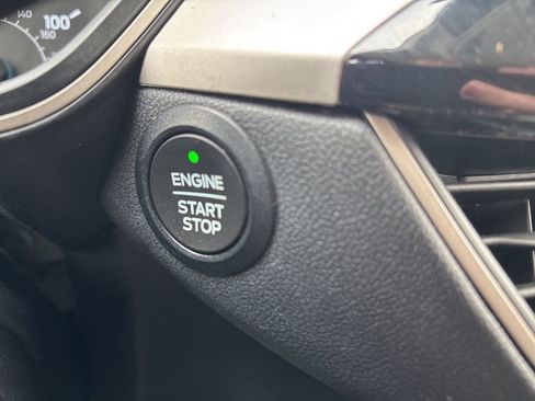 Used 2022 Ford Escape SE AWD/4WD image 24