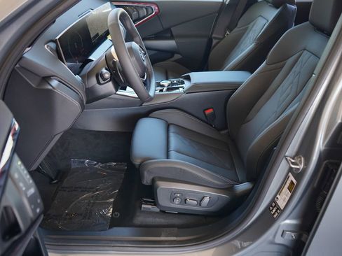 Used 2025 BMW X3 xDrive30i w/ Convenience Package image 10