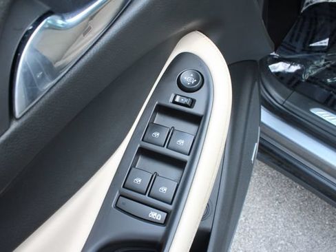 Used 2019 Buick Envision Premium w/ Driver Confidence Package AWD/4WD image 11