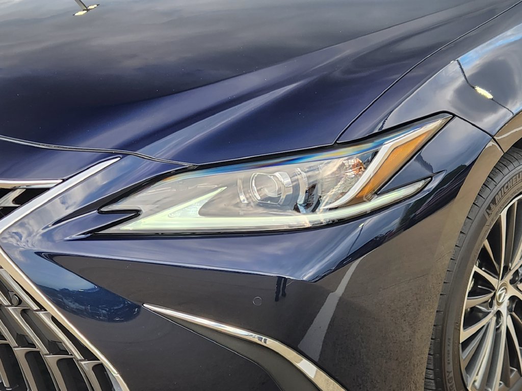 Certified 2024 Lexus ES 350 w/ Premium Package FWD image 9