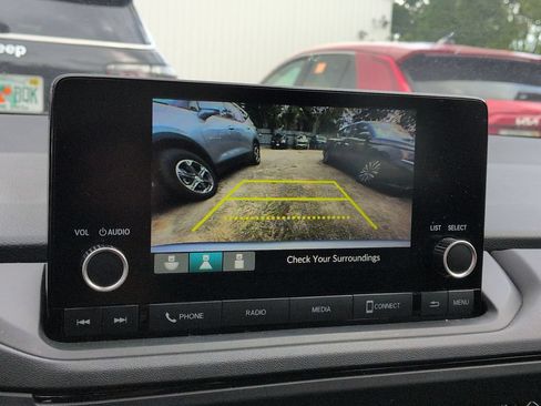 Used 2025 Honda Accord LX image 5