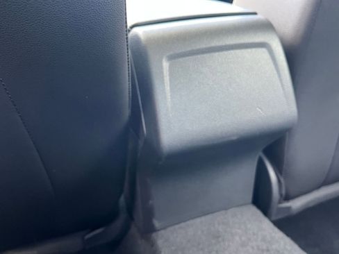 Used 2025 Volkswagen Jetta SE image 24