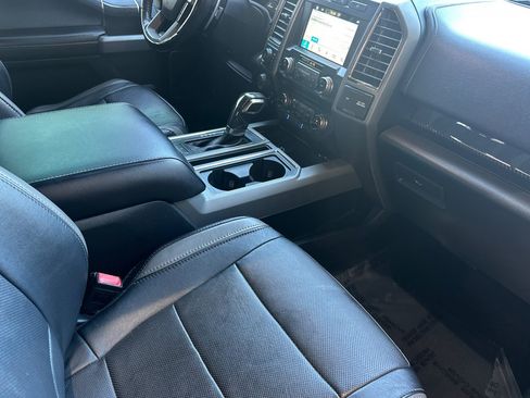 Used 2018 Ford F150 Raptor w/ Equipment Group 802A Luxury AWD/4WD image 19