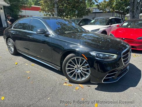 Used 2021 Mercedes-Benz S 580 4MATIC Sedan image 2