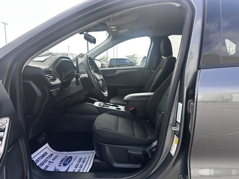 Certified 2025 Ford Escape Active w/ Tech Pack #1 AWD/4WD image 18