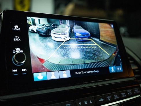 Used 2025 Honda Odyssey Sport-L image 23