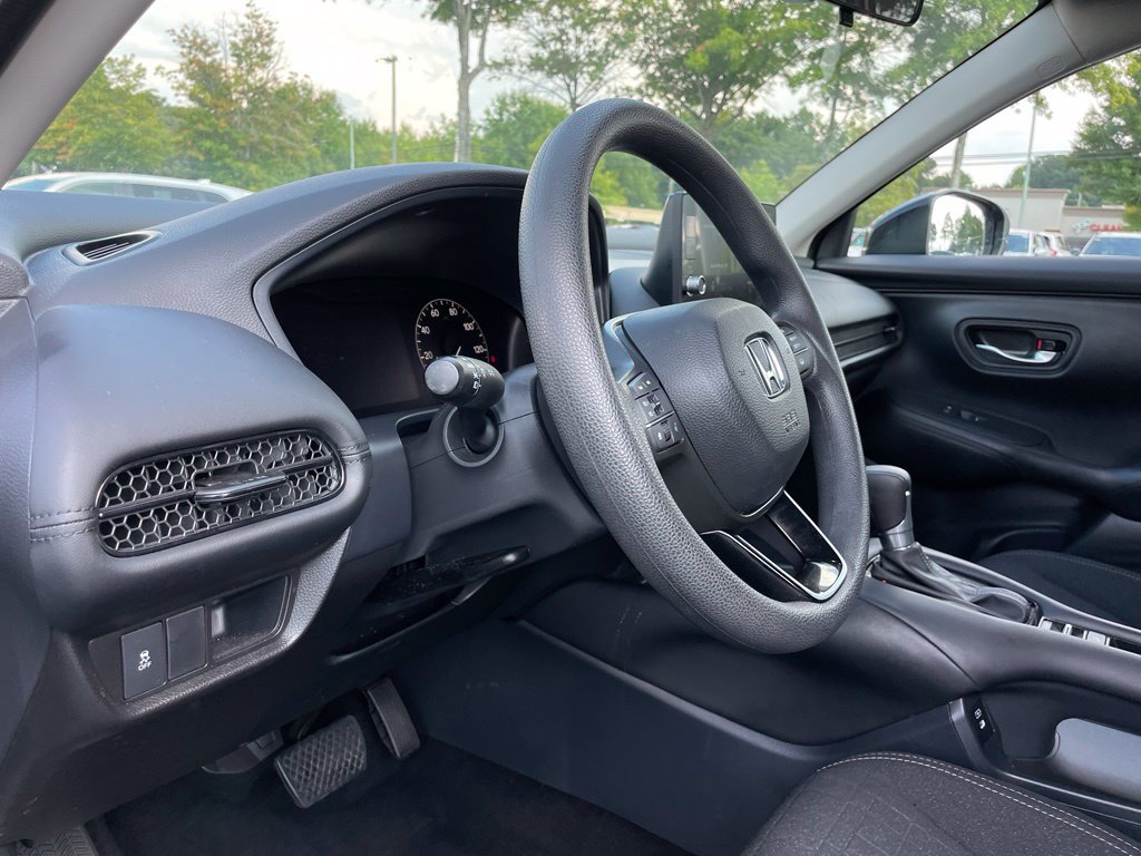 Certified 2026 Honda HR-V LX image 27