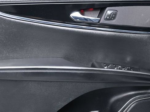 Used 2023 Lincoln Nautilus Reserve FWD image 11