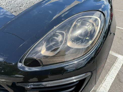 Used 2016 Porsche Macan S w/ Premium Package Plus AWD/4WD image 11