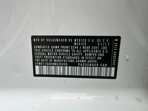 Used 2017 Volkswagen Golf S image 30