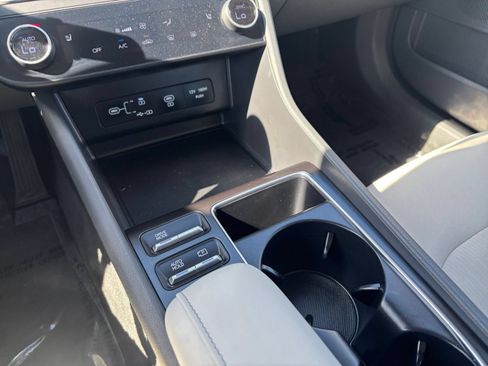 Used 2025 Hyundai Sonata SEL FWD image 43