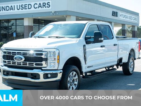 Used 2024 Ford F250 XLT AWD/4WD image 2