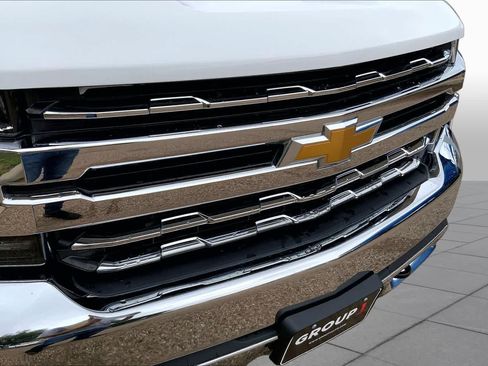 Used 2019 Chevrolet Silverado 1500 LTZ AWD/4WD image 30