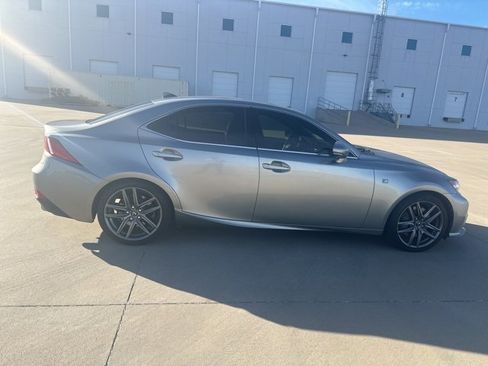 Used 2016 Lexus IS 200t 200t w/ F Sport Package image 4