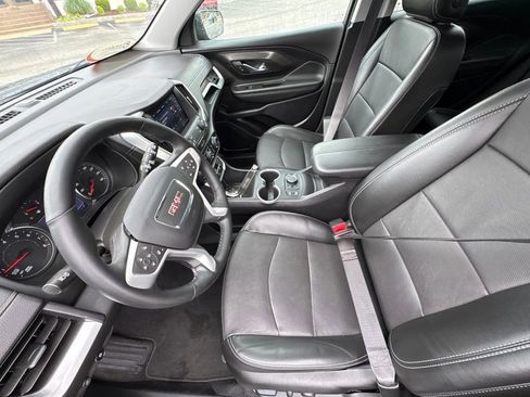 Used 2023 GMC Terrain SLT w/ Elevation Edition FWD image 16