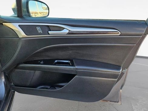 Used 2013 Ford Fusion SE image 33