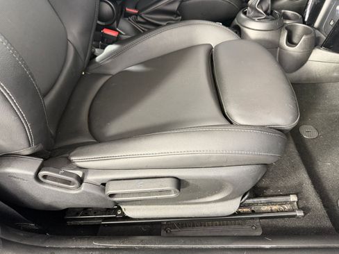 Used 2019 MINI Cooper S FWD image 32