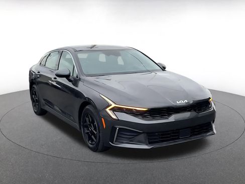 Used 2025 Kia K5 LXS image 3