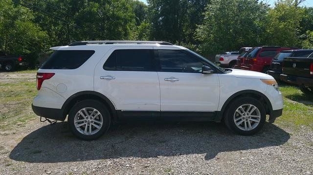 Used 2013 Ford Explorer XLT AWD/4WD image 3