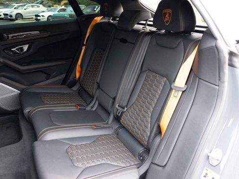 Used 2024 Lamborghini Urus S image 40