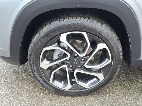 Used 2024 Chevrolet Trax RS w/ Driver Confidence Package image 12