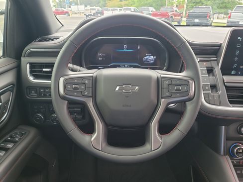 Used 2024 Chevrolet Tahoe RST w/ Luxury Package AWD/4WD image 18