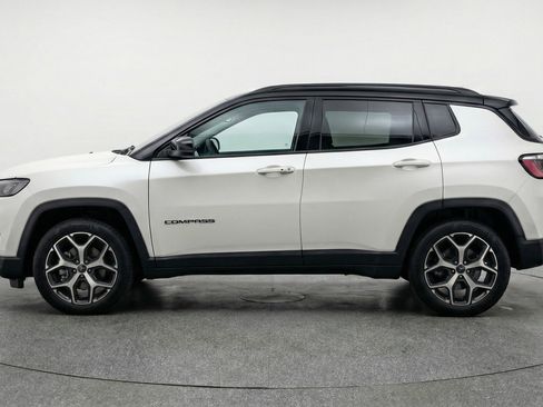 Used 2025 Jeep Compass Limited AWD/4WD image 5