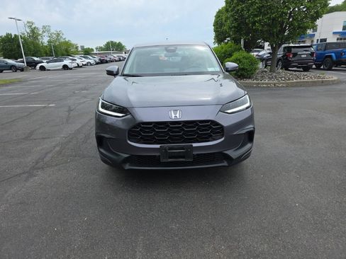 Used 2023 Honda HR-V LX image 2