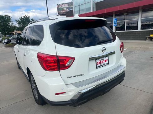 Used 2020 Nissan Pathfinder S FWD image 9