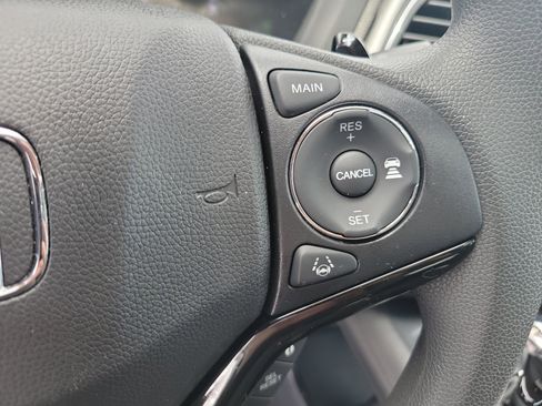 Used 2022 Honda HR-V EX image 27