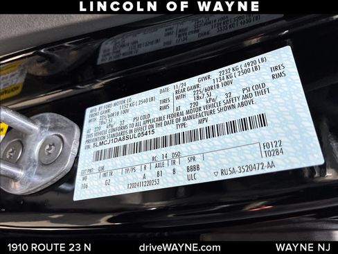 Certified 2025 Lincoln Corsair AWD w/ Equipment Group 101A image 29