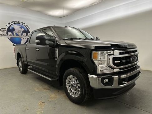 Used 2021 Ford F250 Lariat w/ Lariat Ultimate Package AWD/4WD image 11