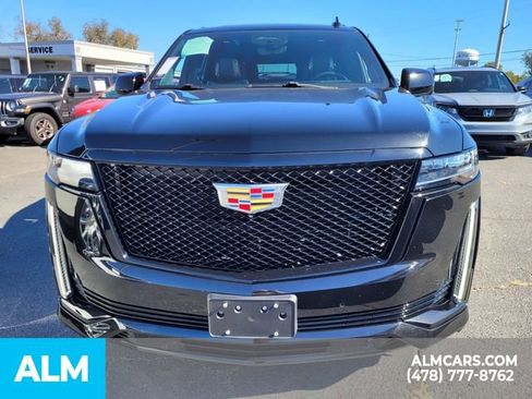 Used 2023 Cadillac Escalade Sport Platinum image 17