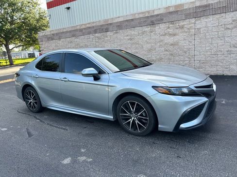 Certified 2024 Toyota Camry SE FWD image 8