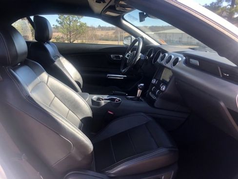 Used 2023 Ford Mustang Premium image 19