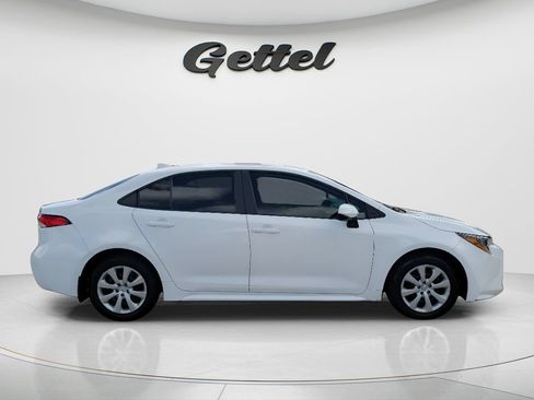 Certified 2025 Toyota Corolla LE FWD image 4