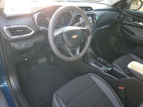 Certified 2021 Chevrolet TrailBlazer LT w/ Convenience Package image 18