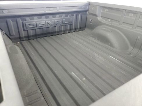 Used 2021 GMC Canyon Denali image 32