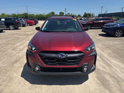 Used 2024 Subaru Outback Premium AWD/4WD image 10