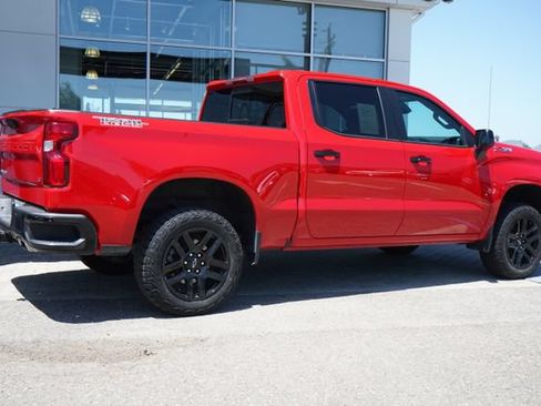 Used 2024 Chevrolet Silverado 1500 LT Trail Boss w/ Convenience Package II AWD/4WD image 9