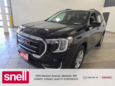 Used 2023 GMC Terrain SLE w/ Driver Convenience Package image 1