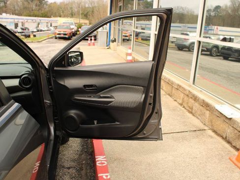 Used 2020 Nissan Kicks S FWD image 15