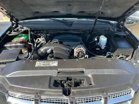 Used 2009 Cadillac Escalade EXT AWD/4WD image 16