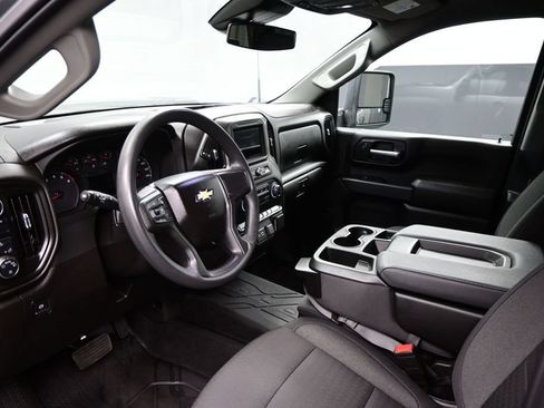 Used 2025 Chevrolet Silverado 2500 Custom w/ Custom Convenience Package AWD/4WD image 8