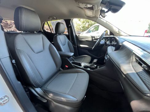 Used 2025 Buick Encore GX Preferred FWD image 35