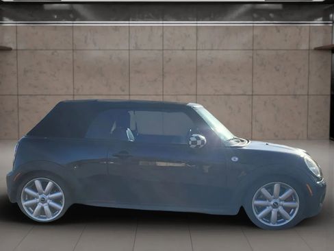 Used 2010 MINI Cooper John Cooper Works image 7