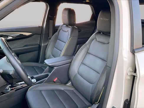 Used 2026 Chevrolet TrailBlazer ACTIV w/ Convenience Package FWD image 8