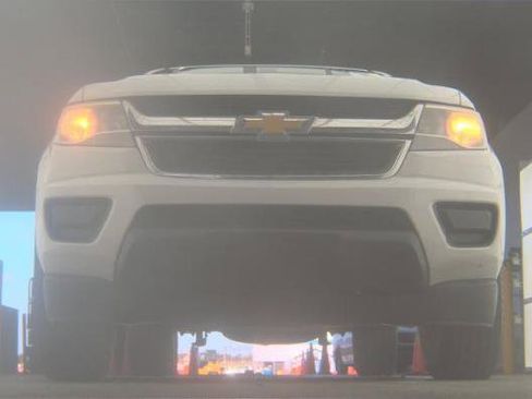 Used 2019 Chevrolet Colorado W/T w/ WT Convenience Package RWD image 7